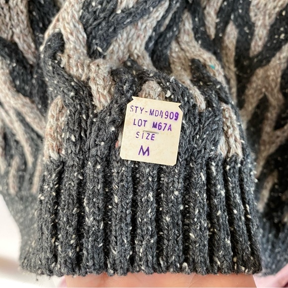 Deadstock Perry Ellis 3D Knit Sweater Anthracite Chevron Pattern 80s 90s Coogi - Picture 6 of 11